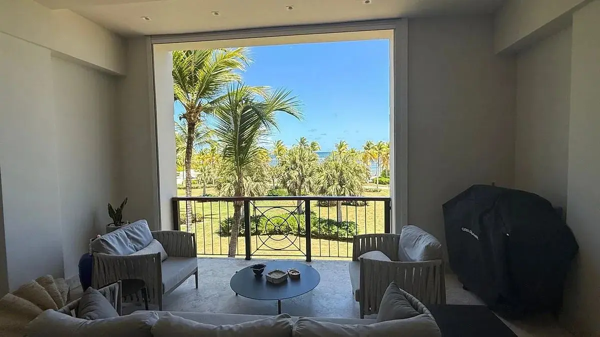 Apartamentos Exclusivos con Panorámica Costera en Cap Cana