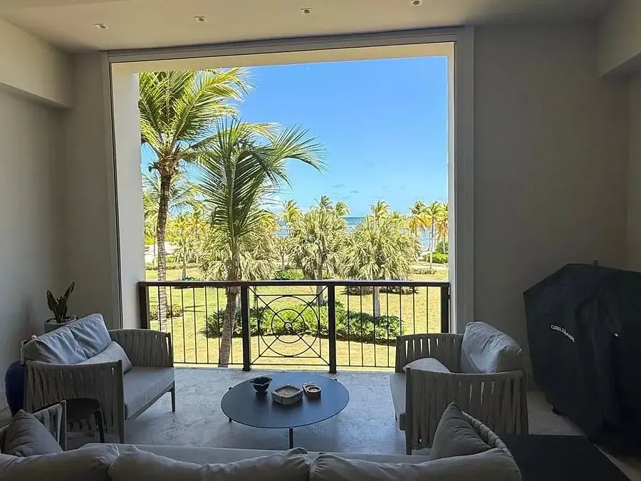 Apartamentos Exclusivos con Panorámica Costera en Cap Cana